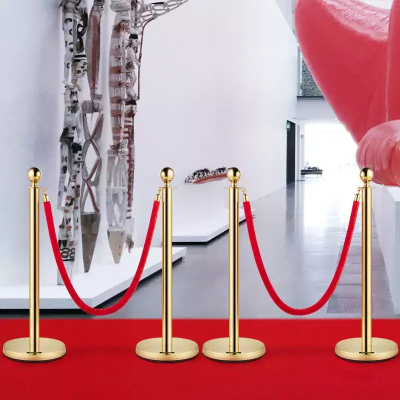 Transenna VEVOR, Set di 4 Transenne, Set di Transenne con Cordone in Velluto Rosso da 1,5 m, Barriera di Controllo della Folla, Oro