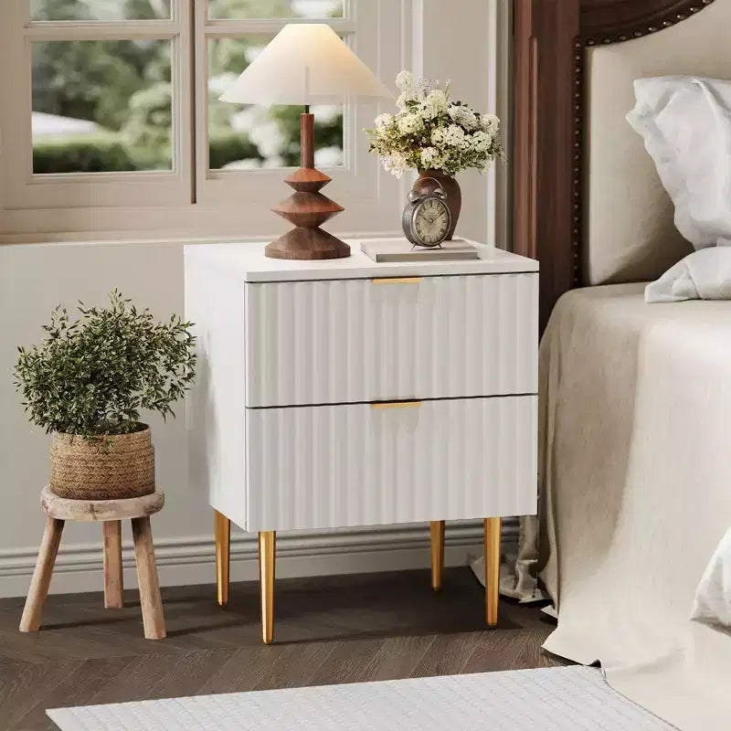 2 comodini moderni scanalati e 2 cassetti | Comodino oro e legno e prese | Tavolino piccolo per camera da letto