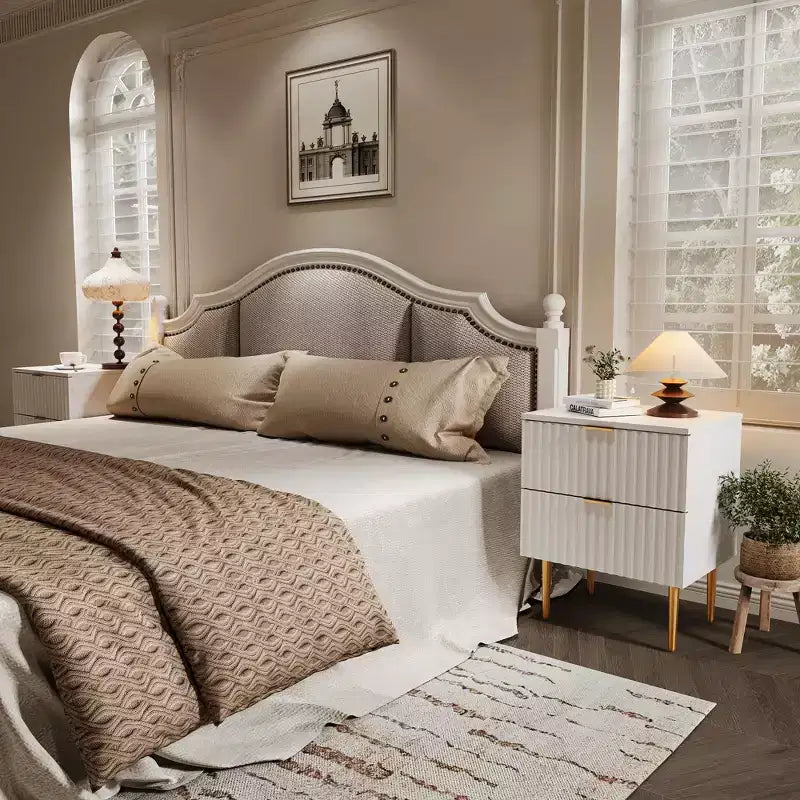 2 comodini moderni scanalati e 2 cassetti | Comodino oro e legno e prese | Tavolino piccolo per camera da letto