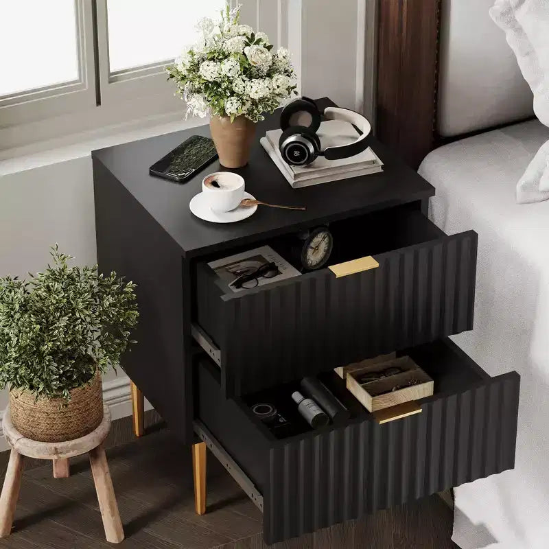 2 comodini moderni scanalati e 2 cassetti | Comodino oro e legno e prese | Tavolino piccolo per camera da letto