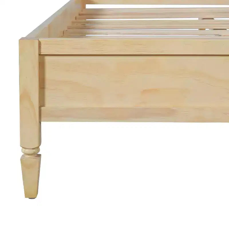 Struttura letto a piattaforma matrimoniale/king size con testiera a pannelli classica - ModernLuxe