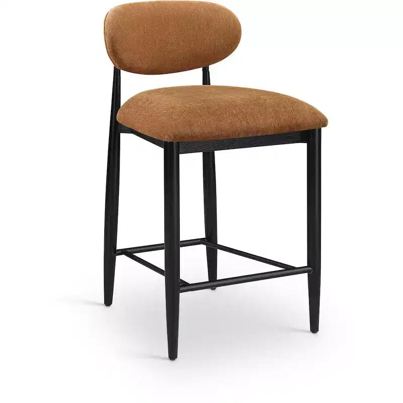 Sgabello da bancone Riccio in ferro nero opaco con rivestimento in tessuto performante